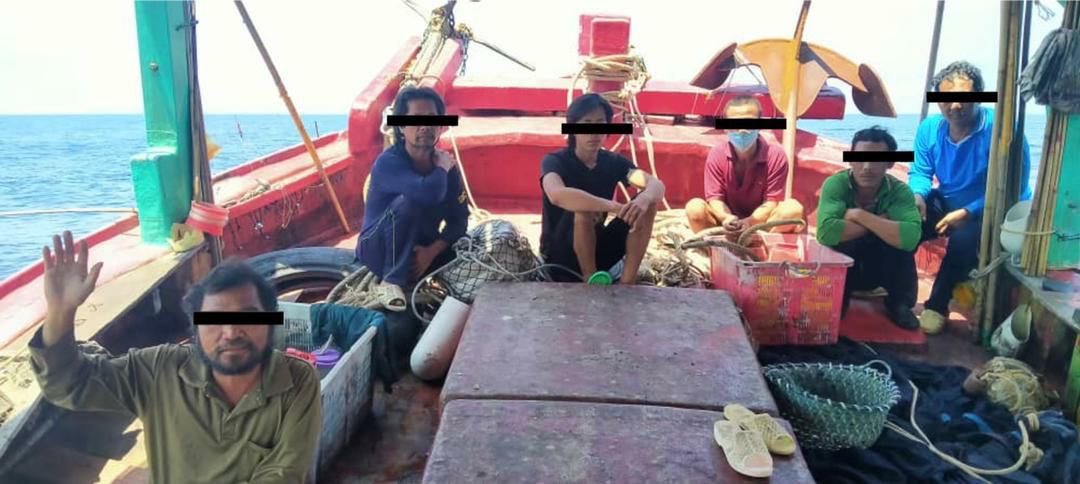 Enam nelayan Vietnam ditahan dalam bot ikan tempatan